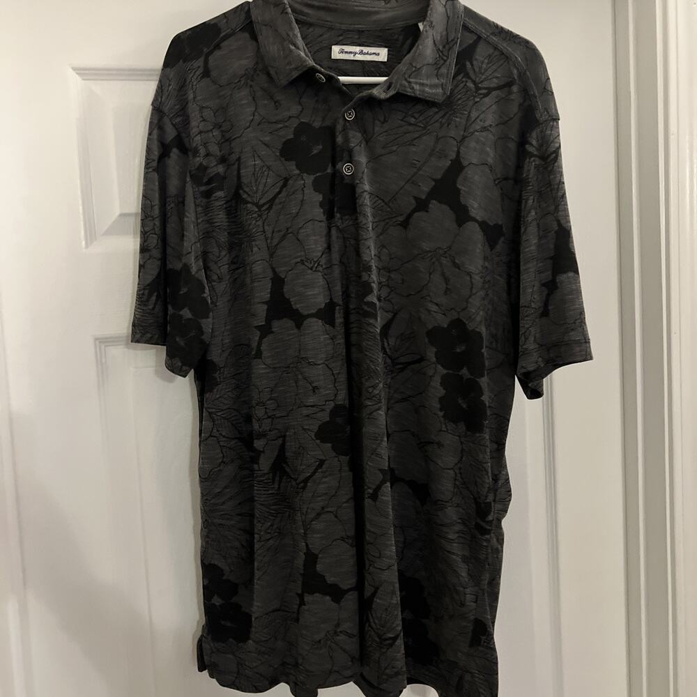 Tommy Bahama Polo Shirt Mens XL Black Gray Hawaiian Floral AOP Tencel Blend